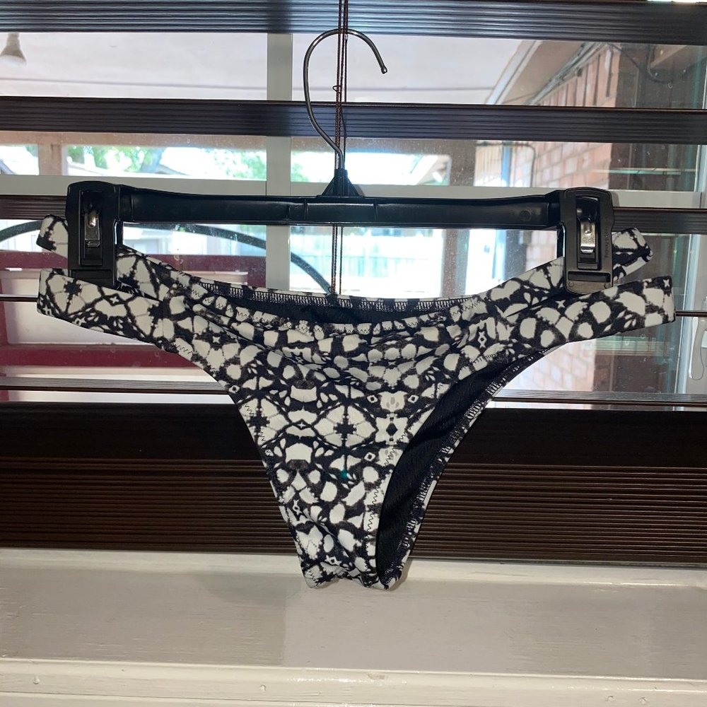 Black and white bikini bottom